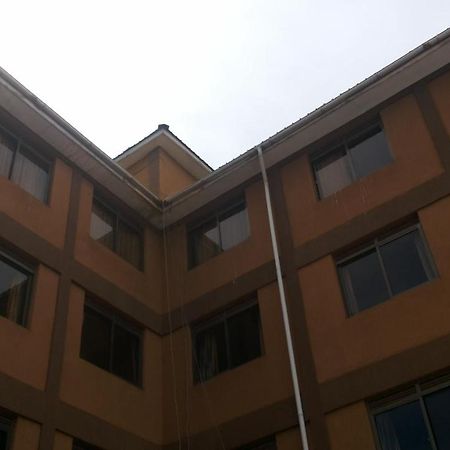 Palema Crown Hotel Gulu Exteriör bild