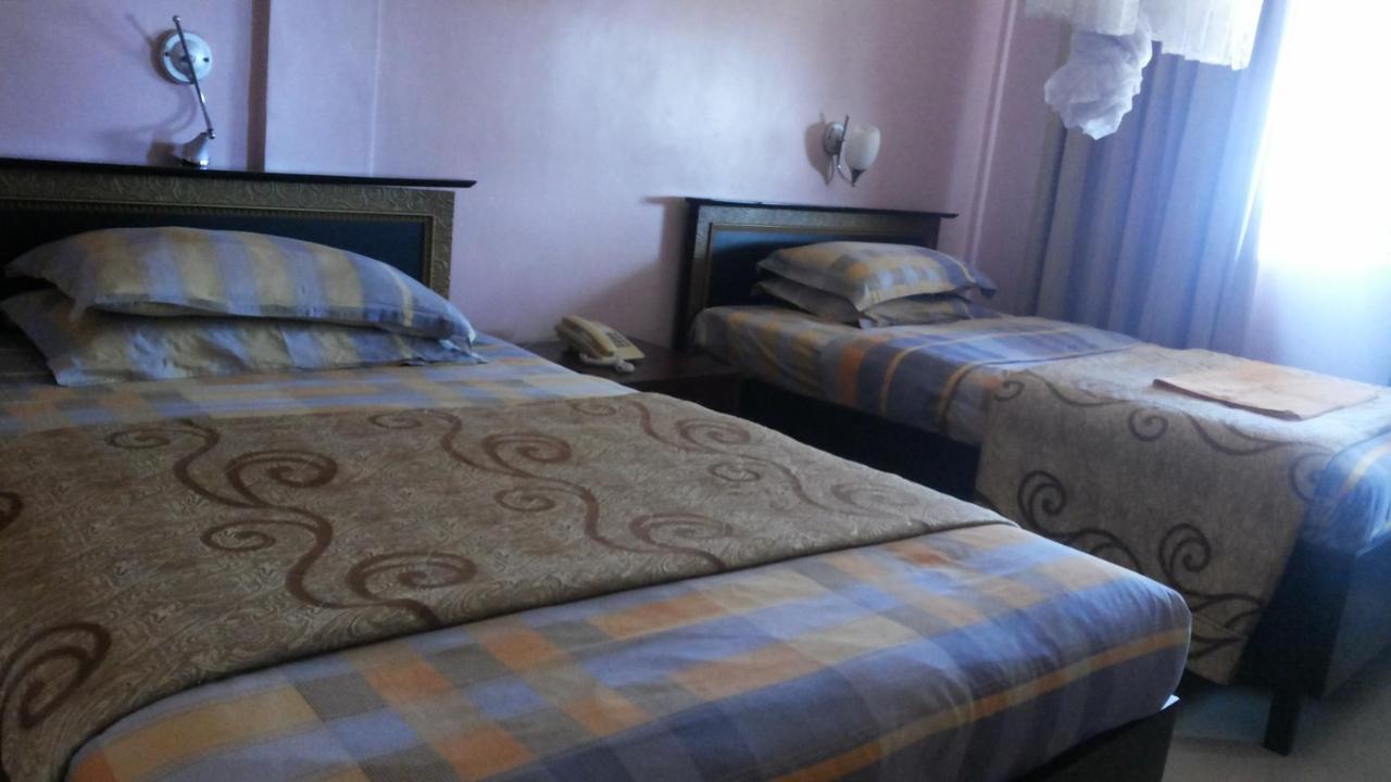 Palema Crown Hotel Gulu Exteriör bild
