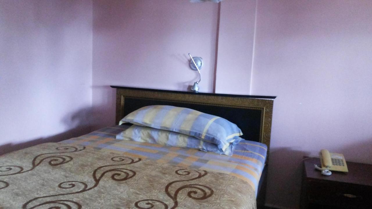 Palema Crown Hotel Gulu Exteriör bild