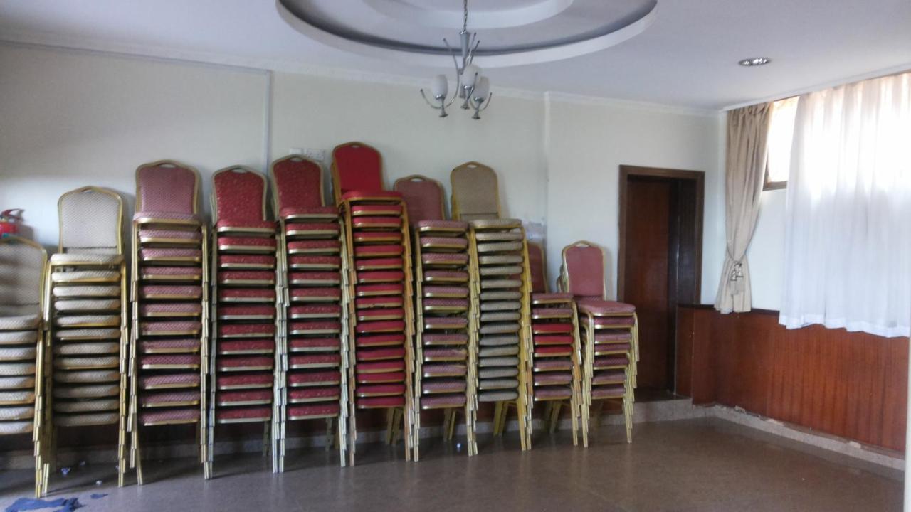 Palema Crown Hotel Gulu Exteriör bild