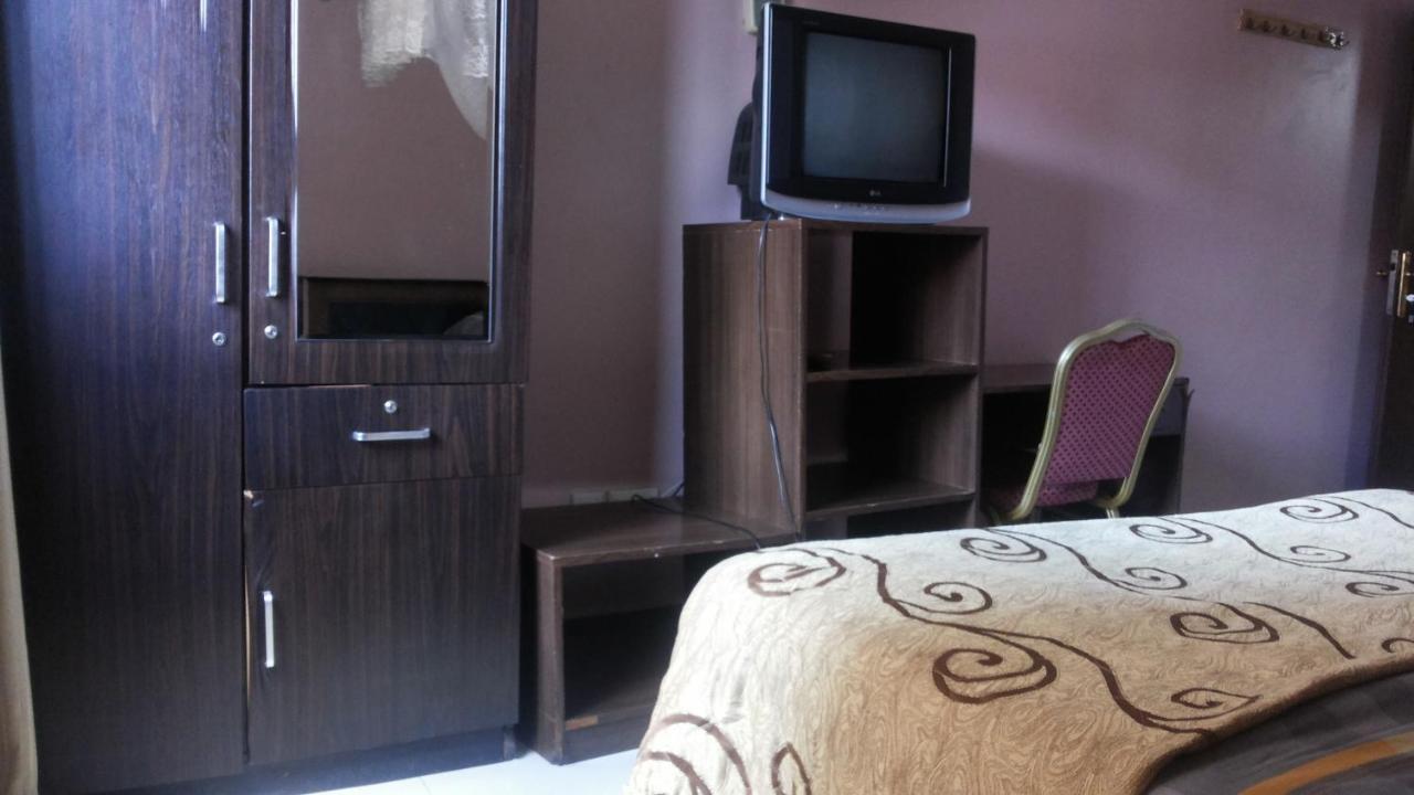 Palema Crown Hotel Gulu Exteriör bild