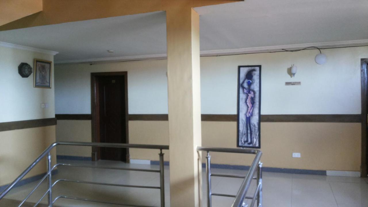 Palema Crown Hotel Gulu Exteriör bild